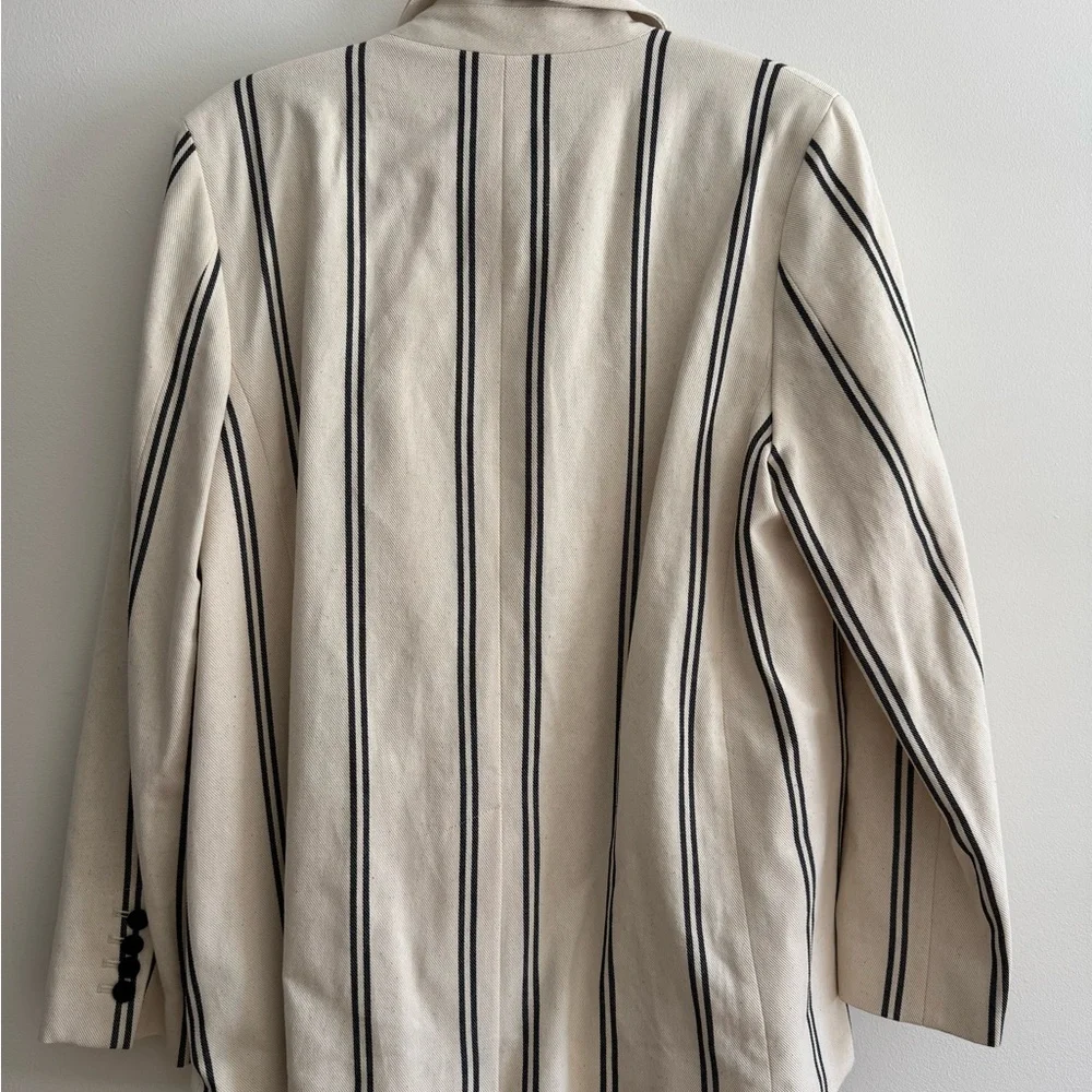 Jaeger Striped Double-Breasted Blazer - Picture 5 of 5